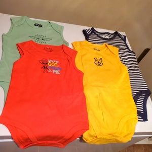 Disney & Star Wars Bundle Baby Boy 4 pack onesies size 24 months (Brand New)!!!!